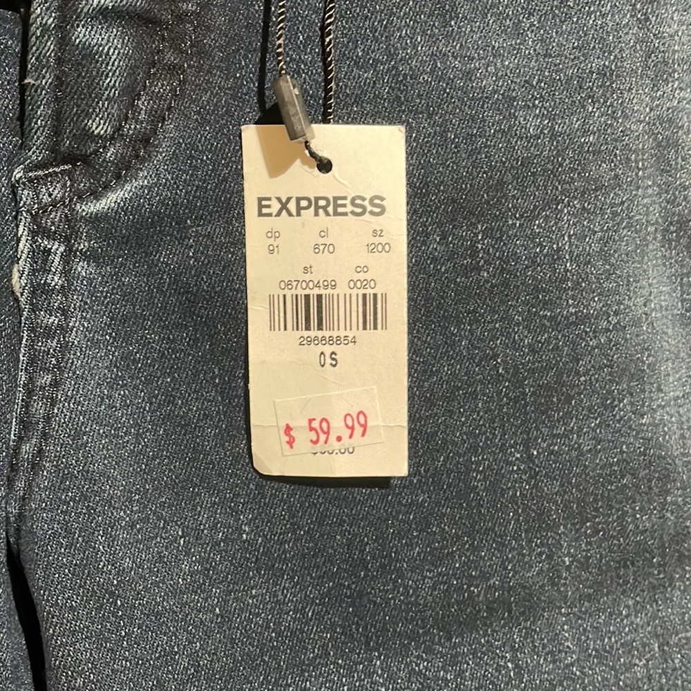 Express Curvy Boot Mid Rise Jeans - Picture 3 of 8